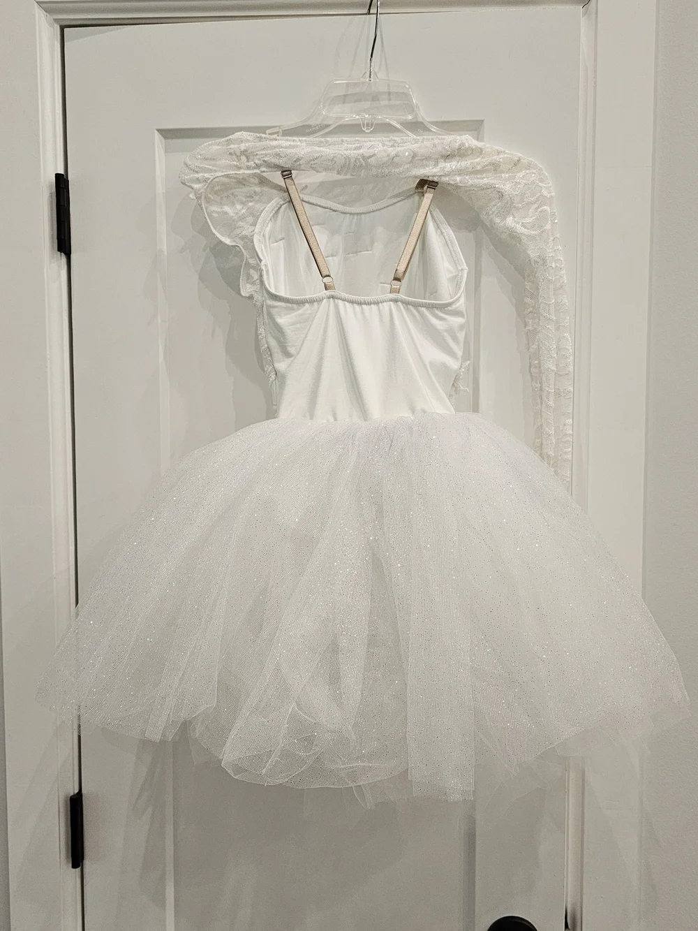 Costume Gallery Child's White Lace Dance Costume